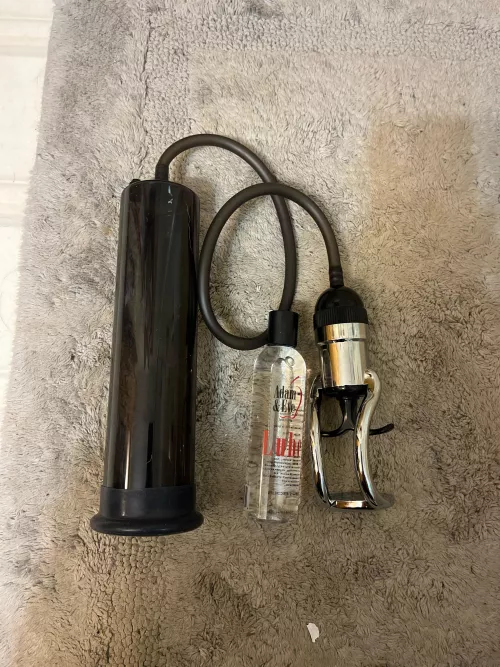 Surprise for my partner when she gets home from overseas. Anyone else make their boys pump?