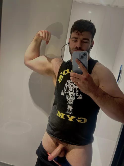 Sweaty gy(m) sesh 🥵