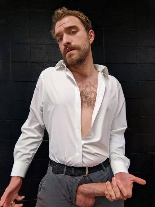 underdressed for work 👔