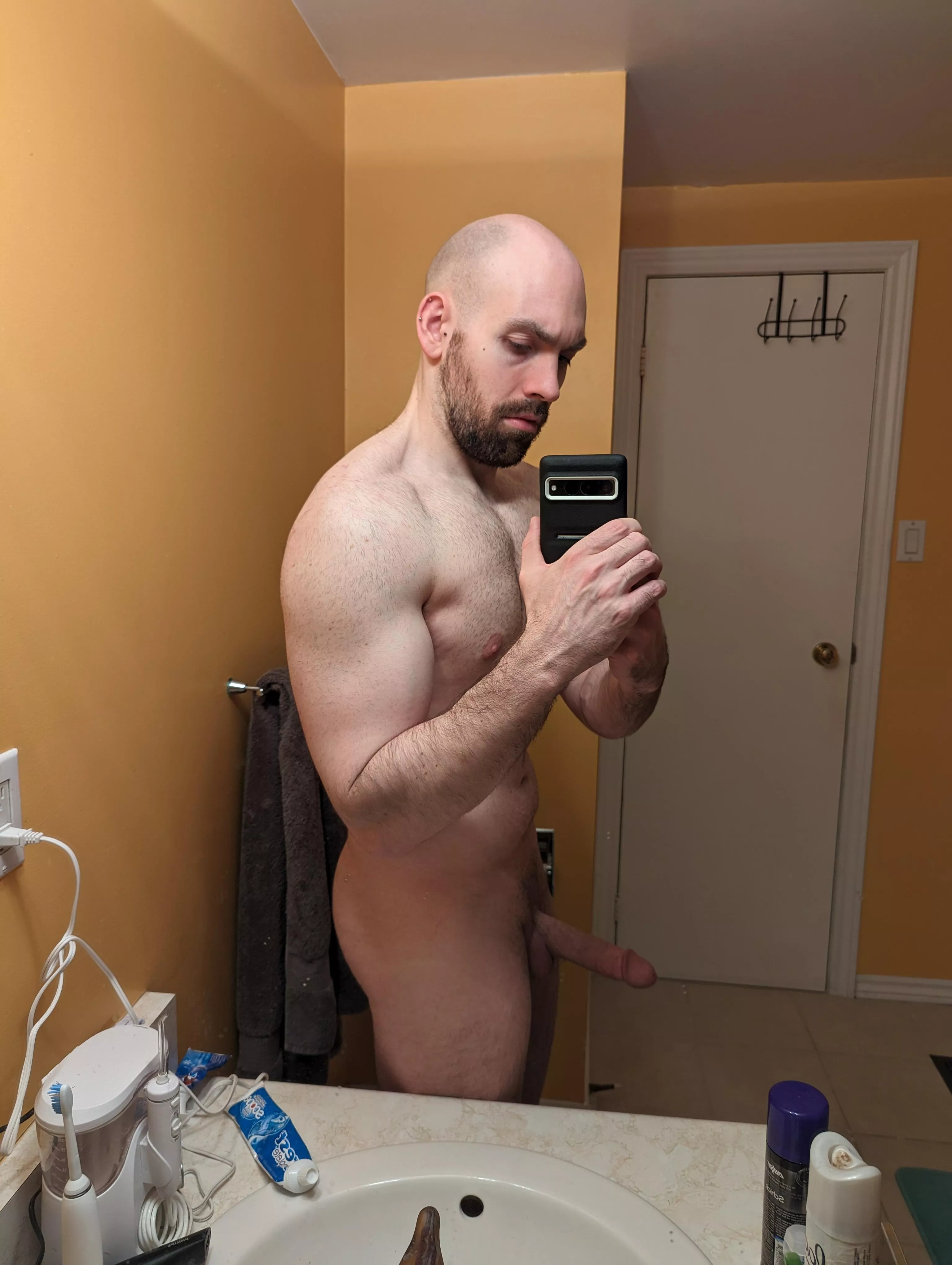 Upvote if you'd go to the gym with me