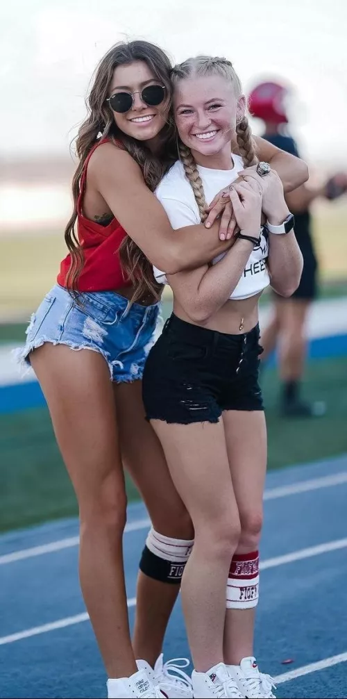 Which College Cheerleader?