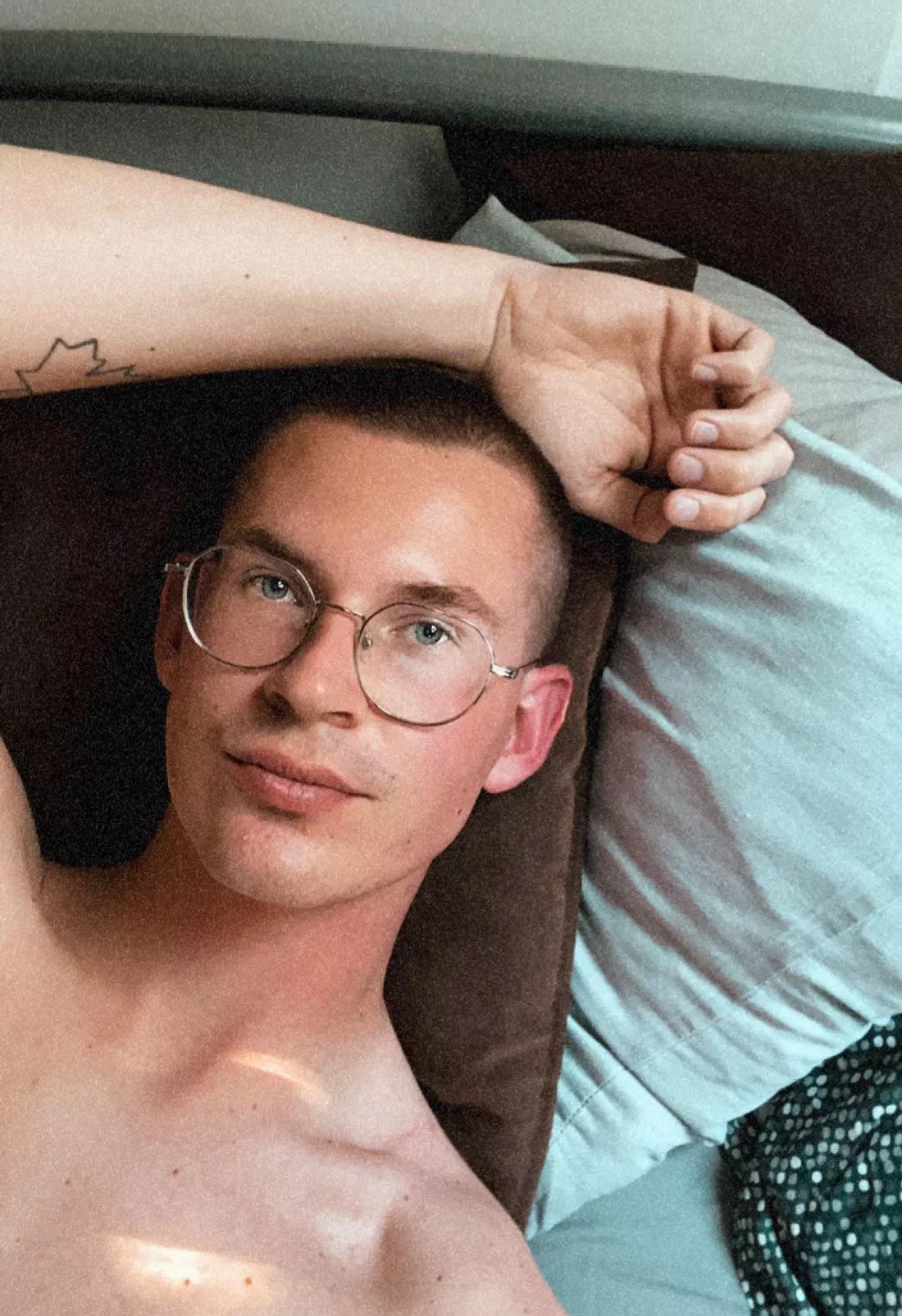 Who’s on DBD or fortnite?? :)