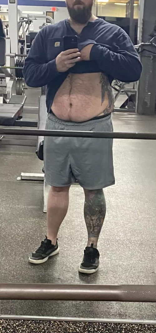 Worked shoulders HARD this morning, ended up soaked through my shirt (36)