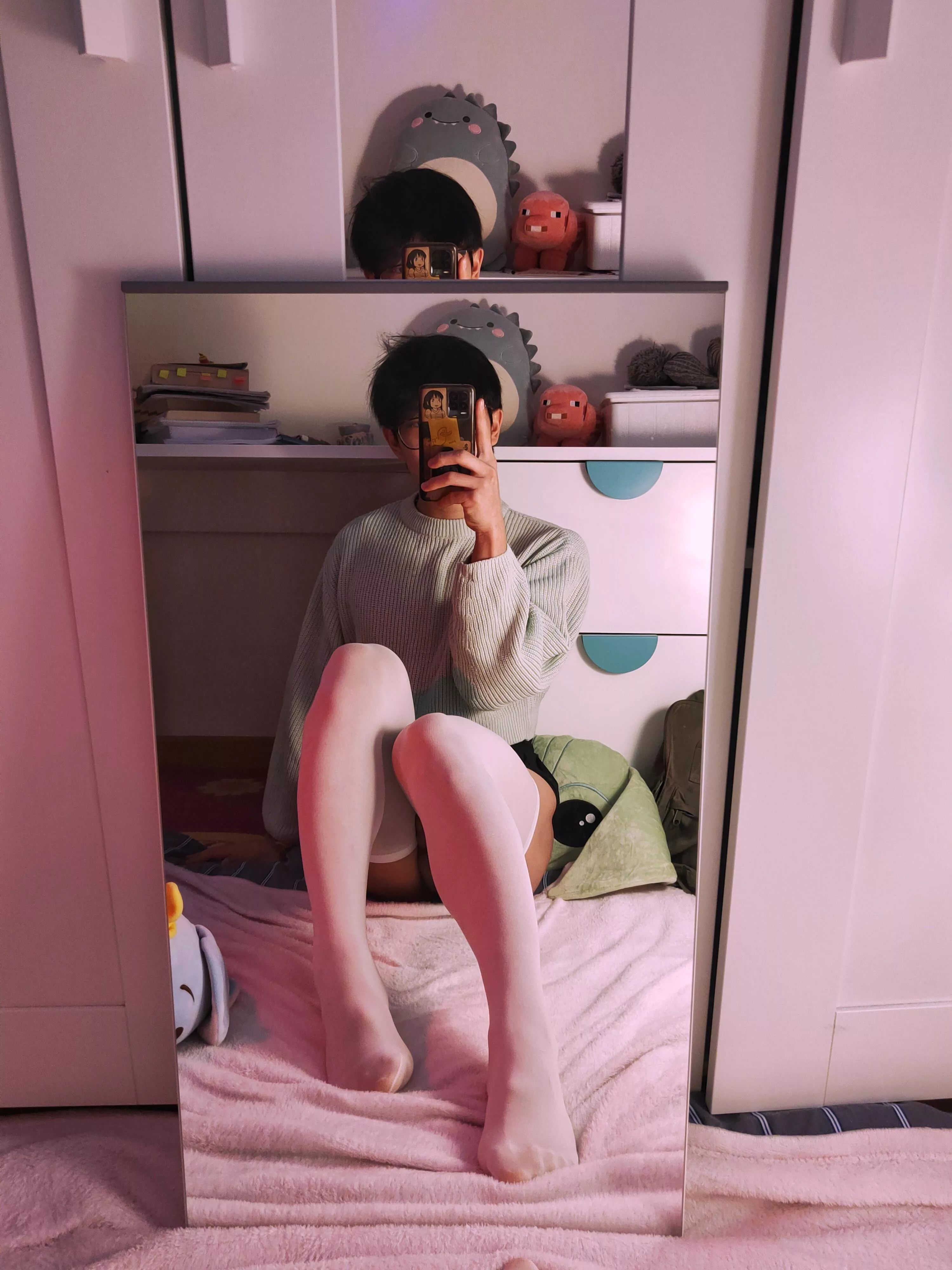 Would you fuck a small fuckdoll like me? (I'm 5'4)