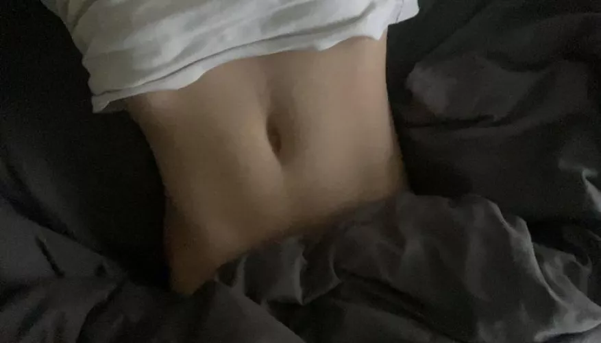 19 heard you guys like boys with a small waist? What do you like to do with them? 🥺