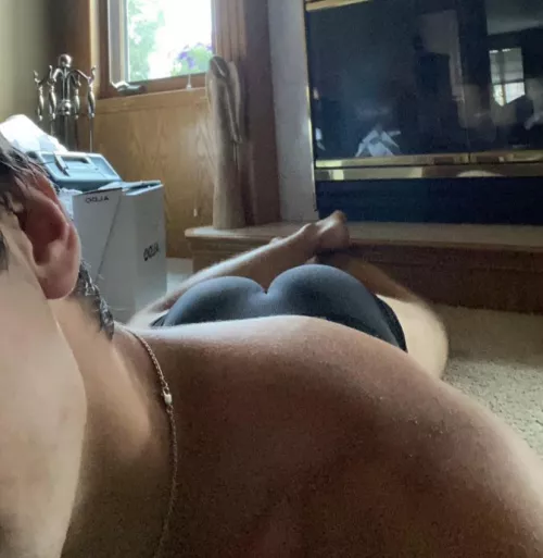 20vers bottom dm with snap, and pics would be appreciated