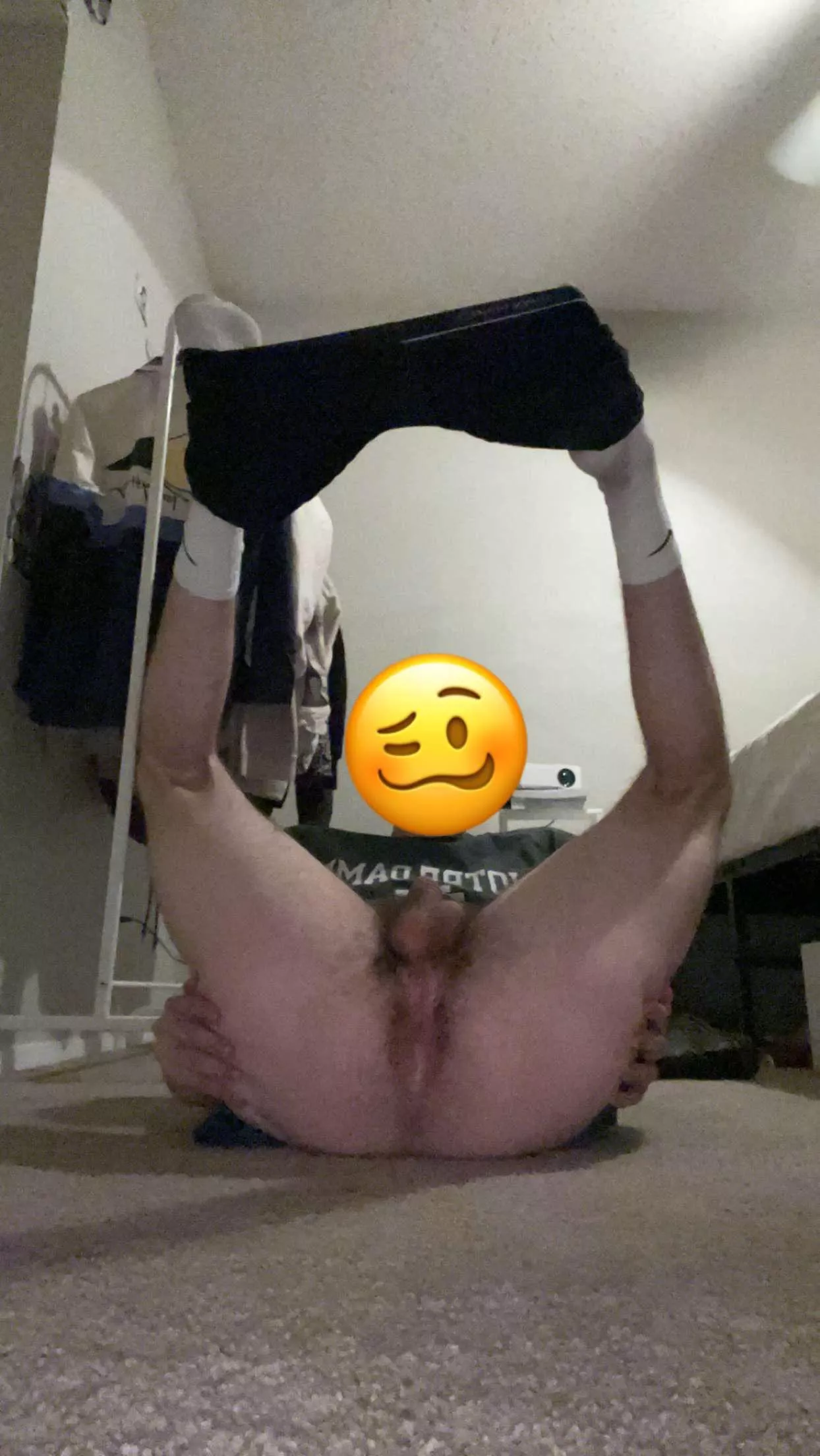 21 submissive closet fag looking for a dom to use and degrade me. Snap: xxthrownkl
