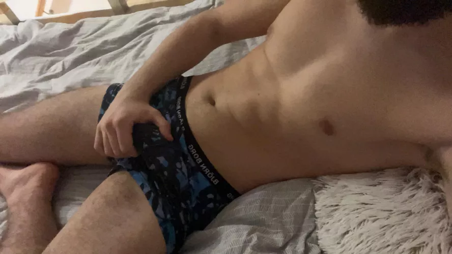 22 close looking for cum live w hairy guy fit202249