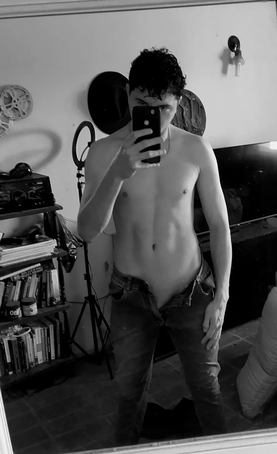 [25] Can you tell me what you want?