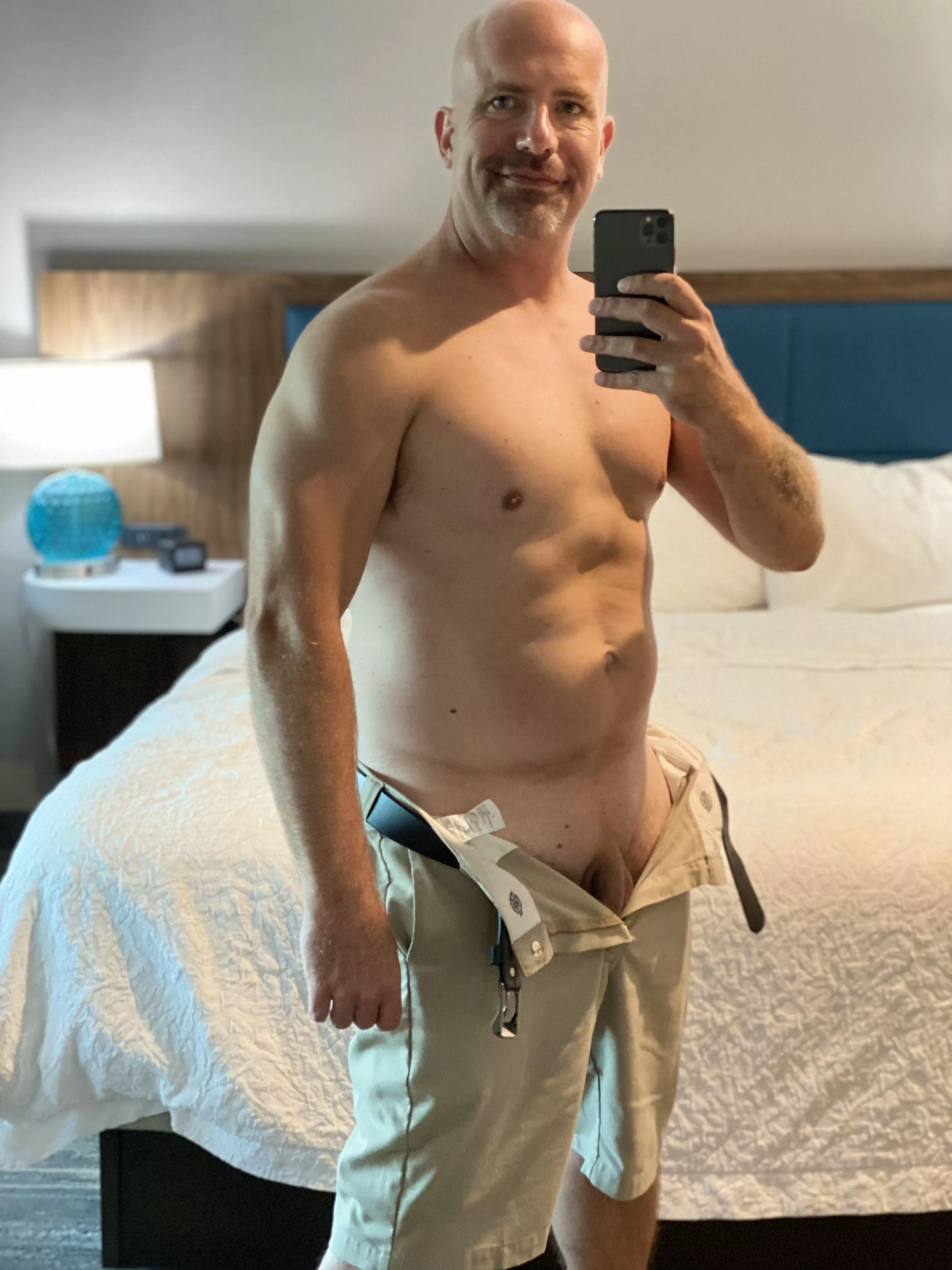 [42] and don’t mind making you moan 😈