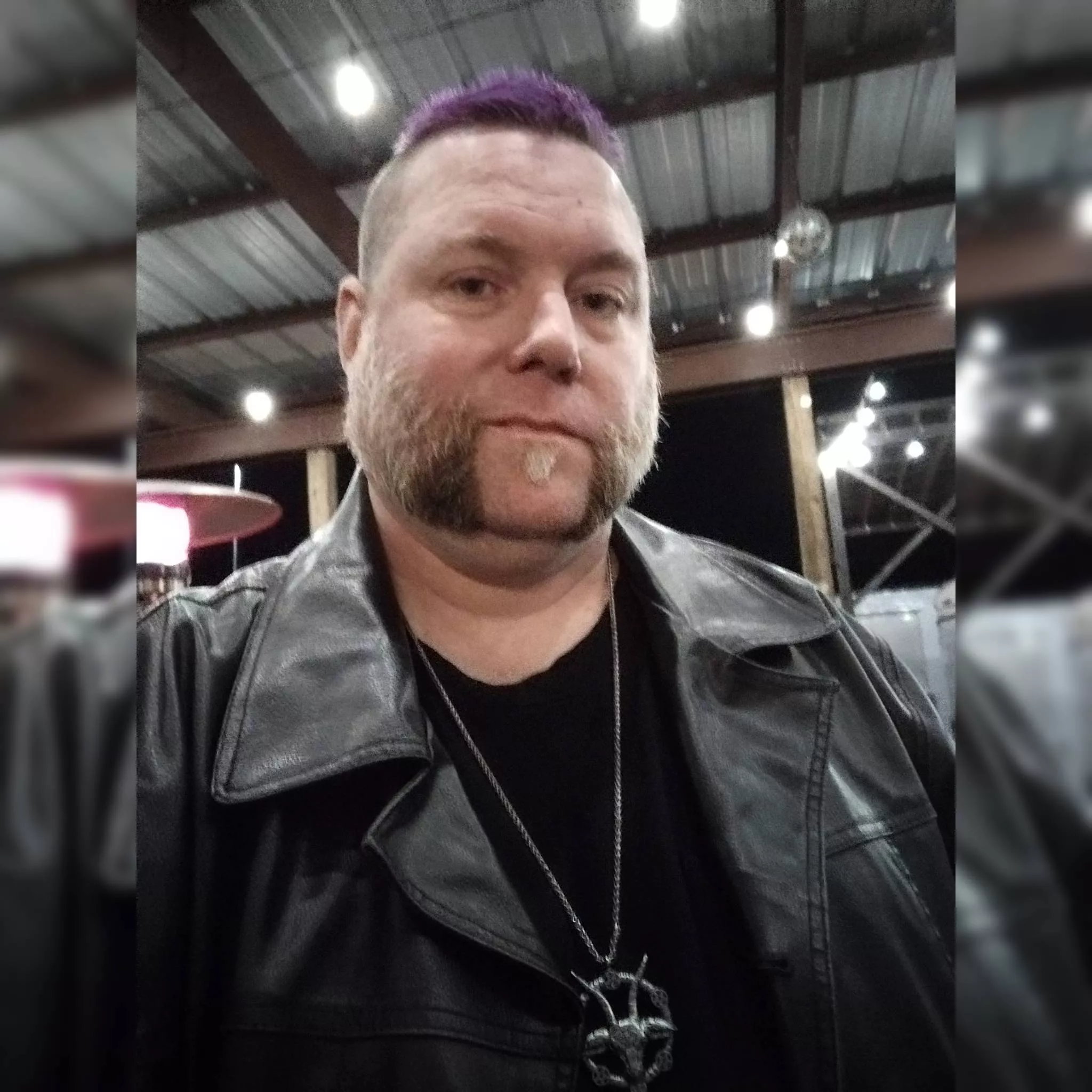 (44) Daddy Hello there