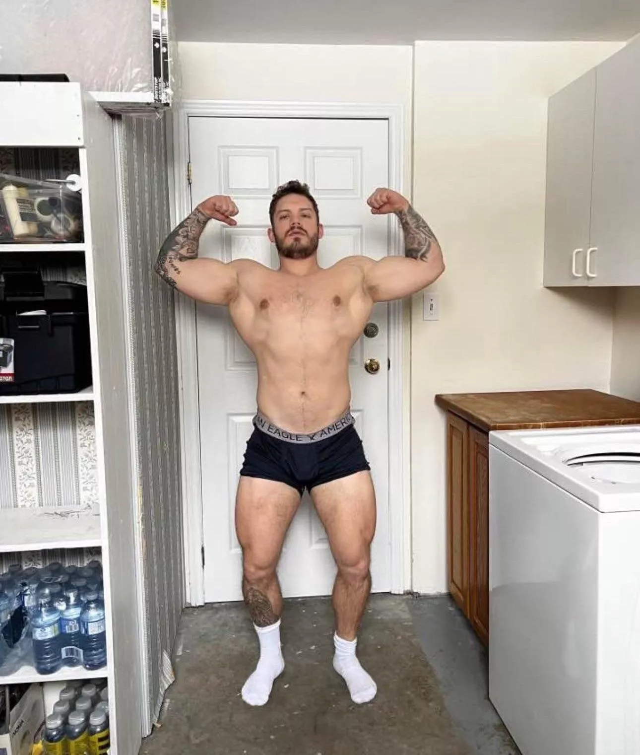 Any bros wanna compare guns?