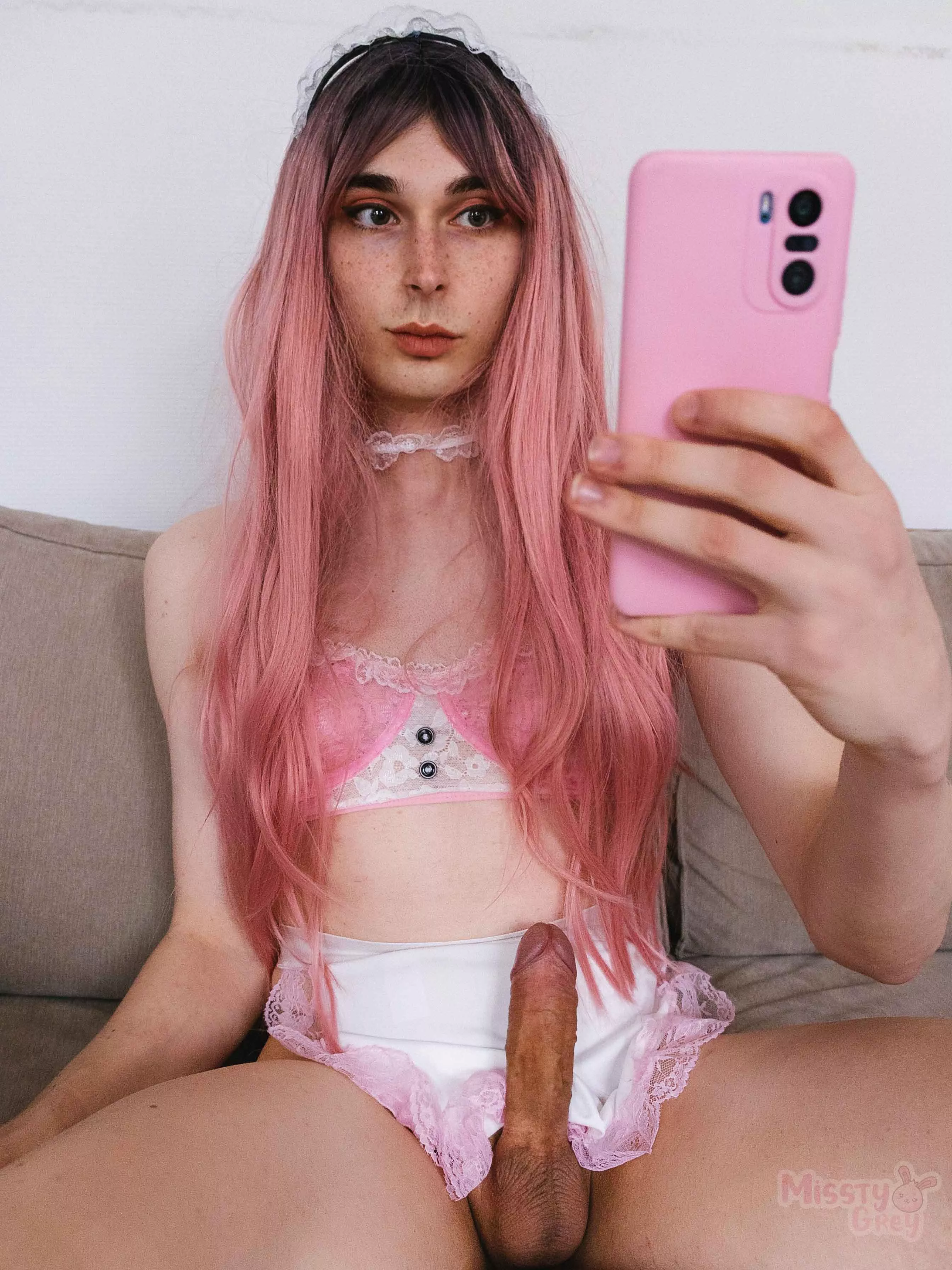 Apron is a little too short ;/