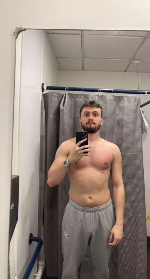 Been going to the gym an hour a day at the minute. Keeps my head quiet