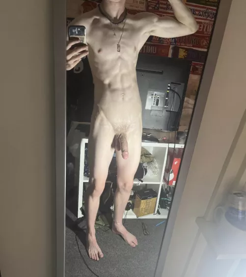 Bet my softie is bigger than most bros on here when they’re rock hard 😏