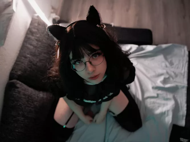 Can I have some pat pat's~? 😿