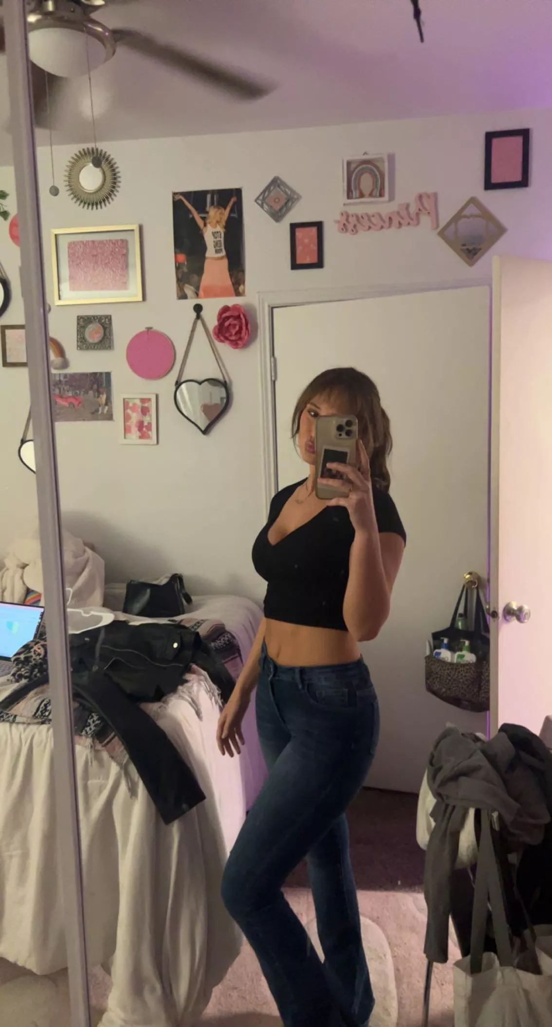 can never never go wrong w a black top