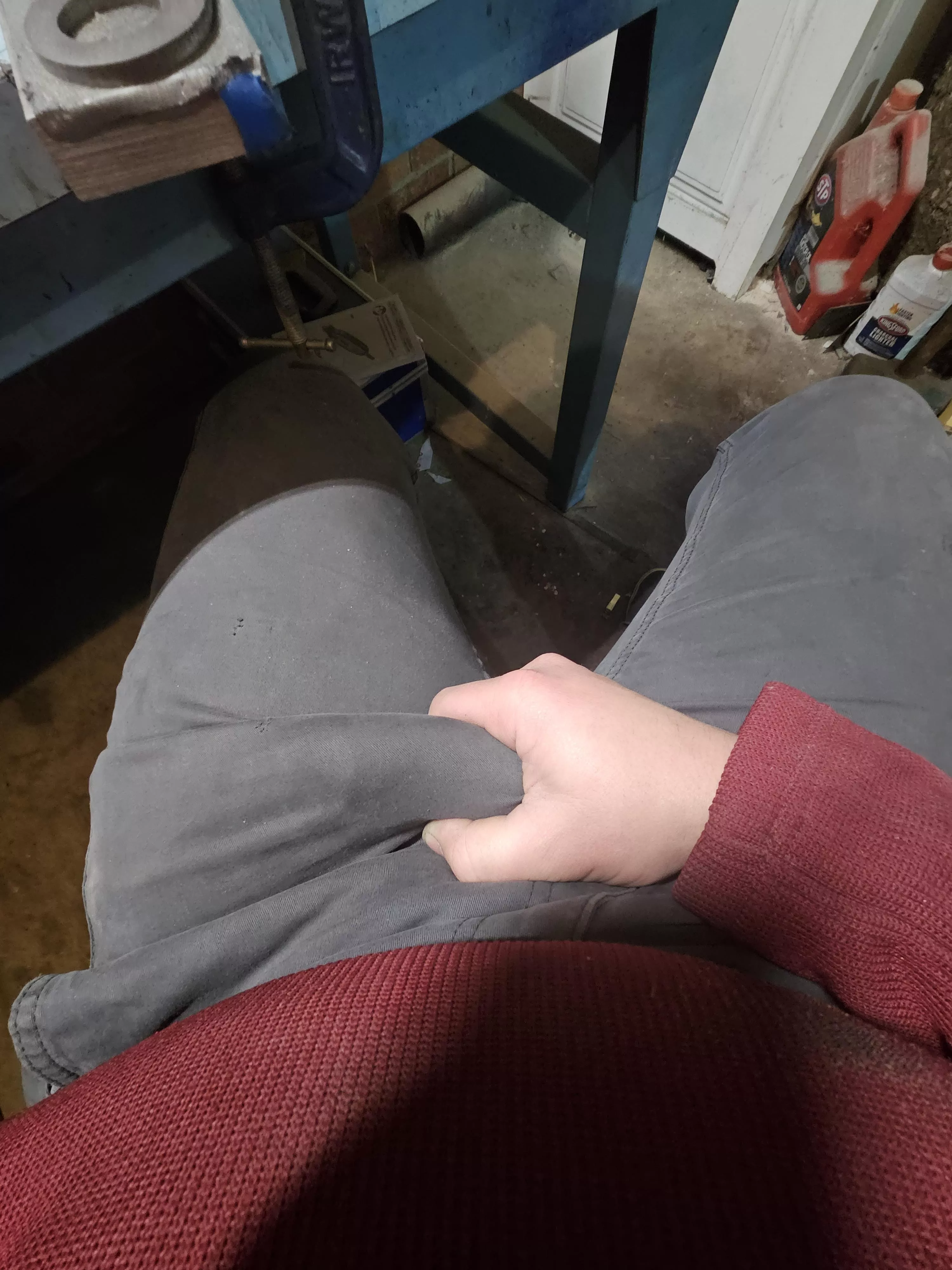 Can't focus on work when I'm so hard