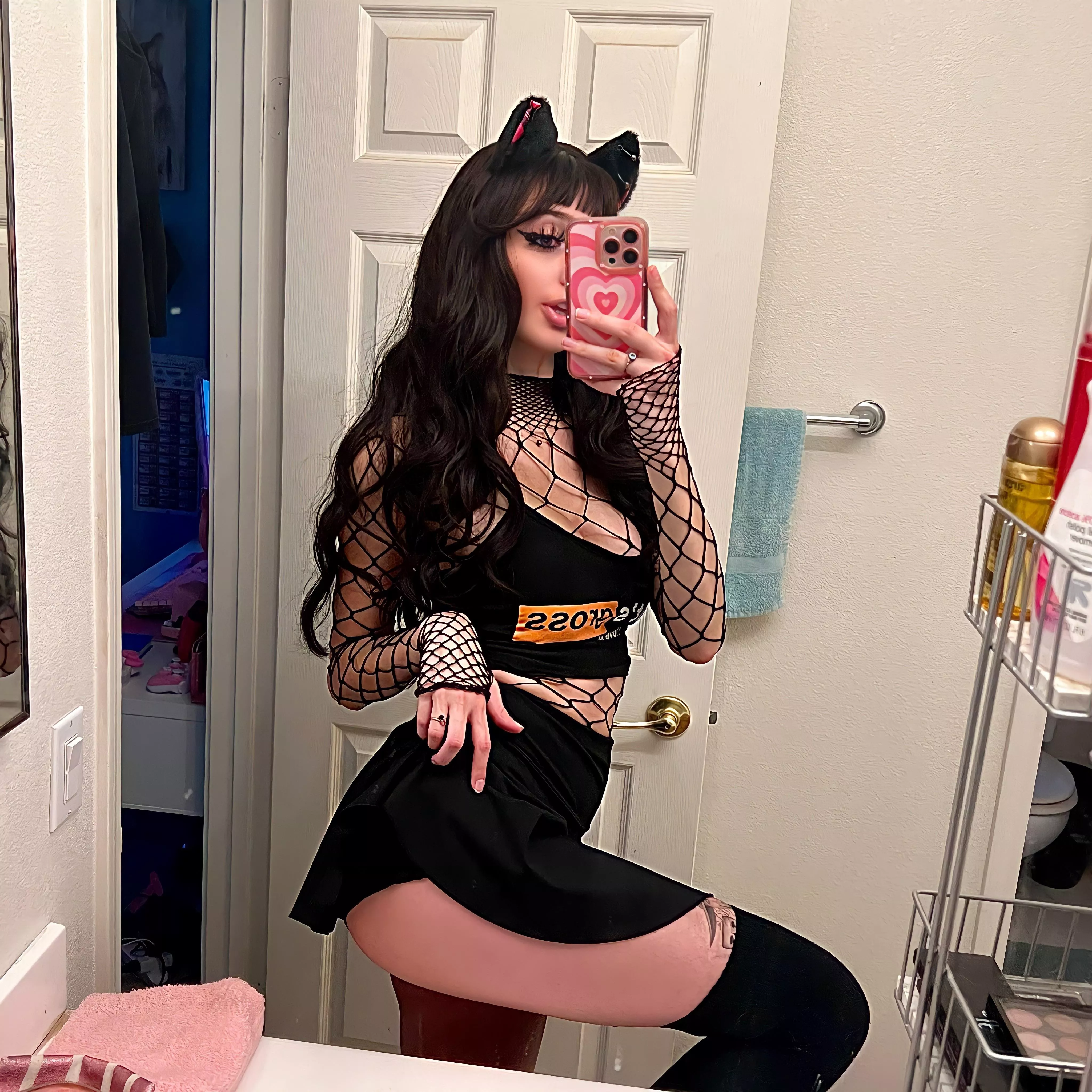 Come play with this Emo kitty <3