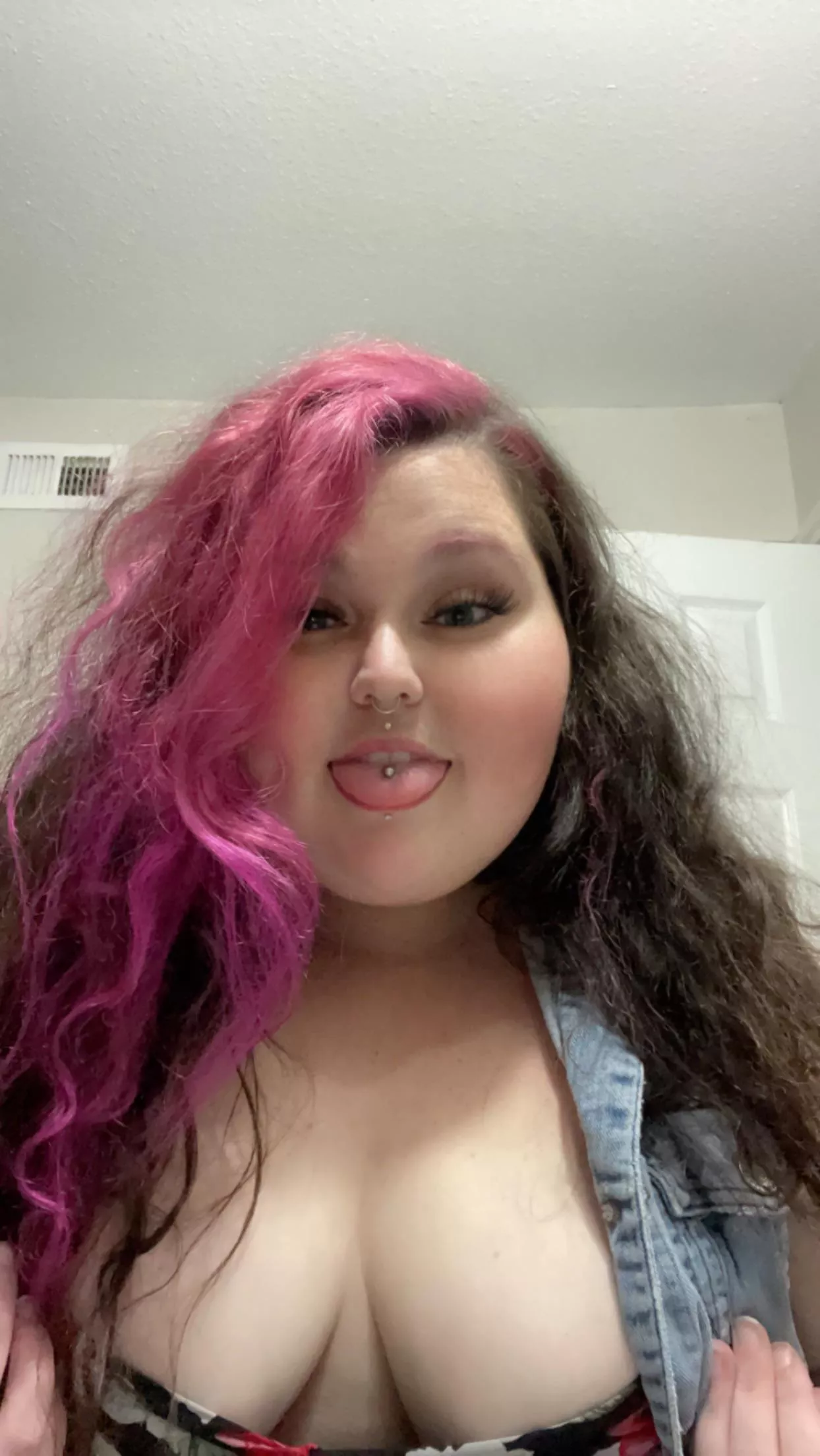 🐦 @DaisyMarie__XXX