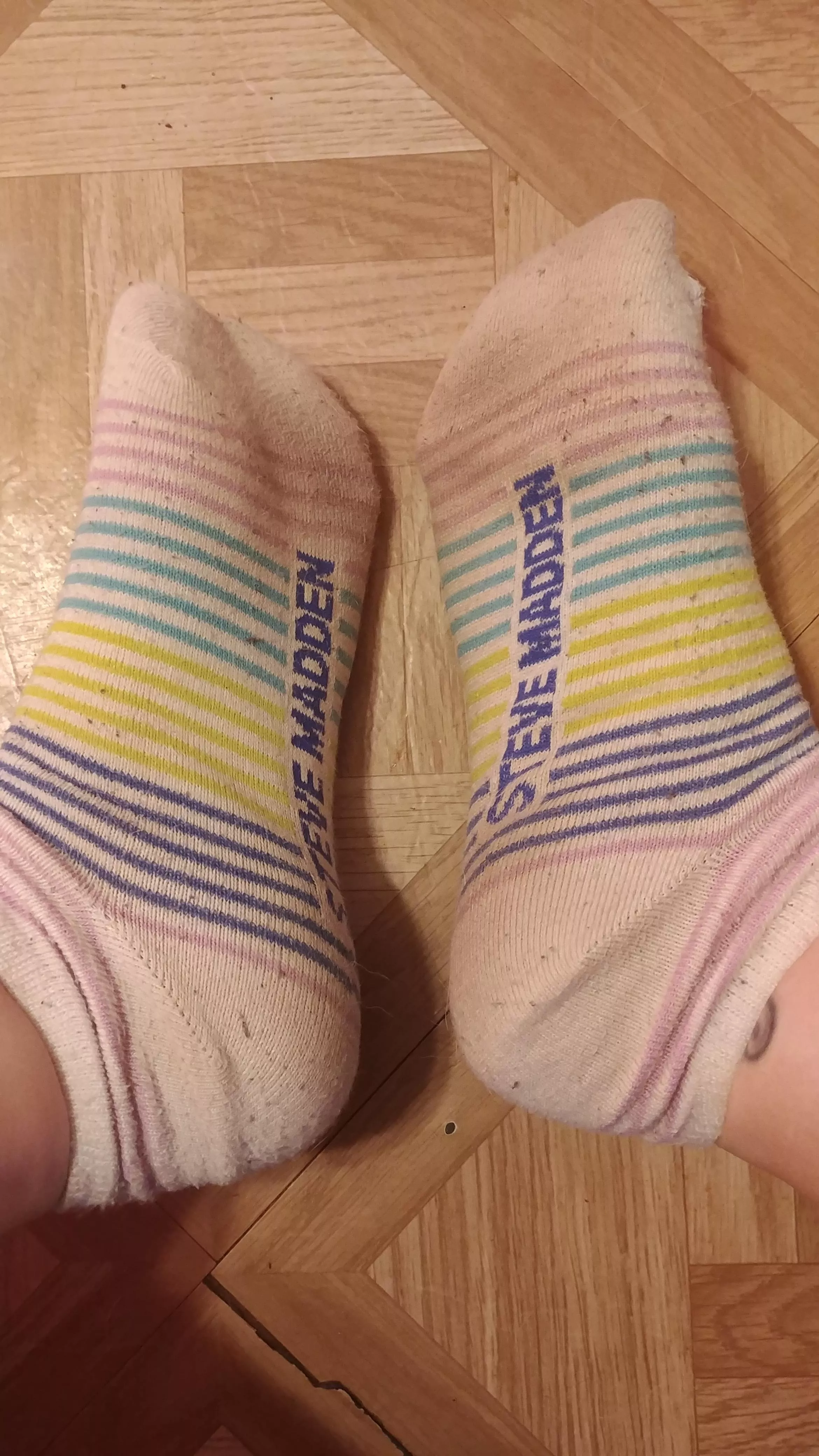 Day 5 in these! Cum get them shipped tomorrow, or add extra days :)