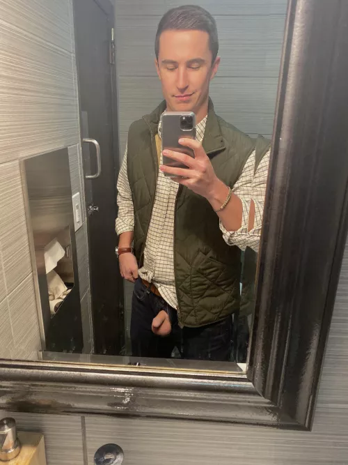 Daydreaming of girls into small dickssss