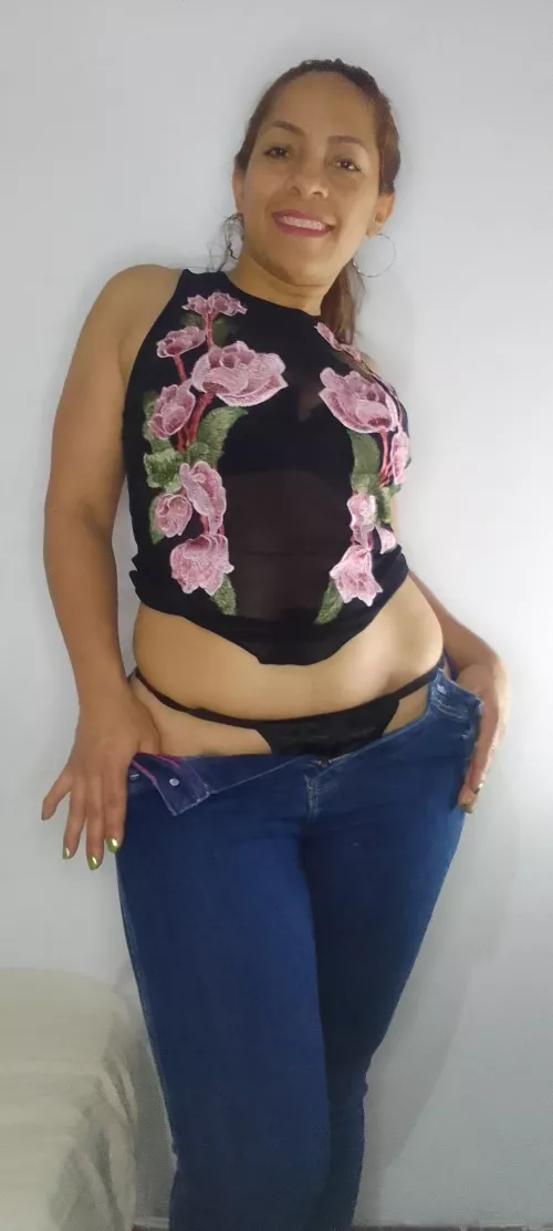 Do these pants make me look hot?