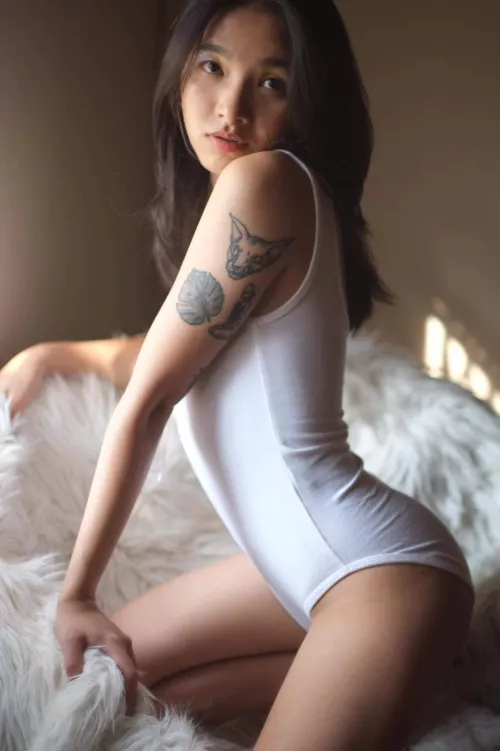 Do you like to eat Thai? 19, 4'11, 86 lbs