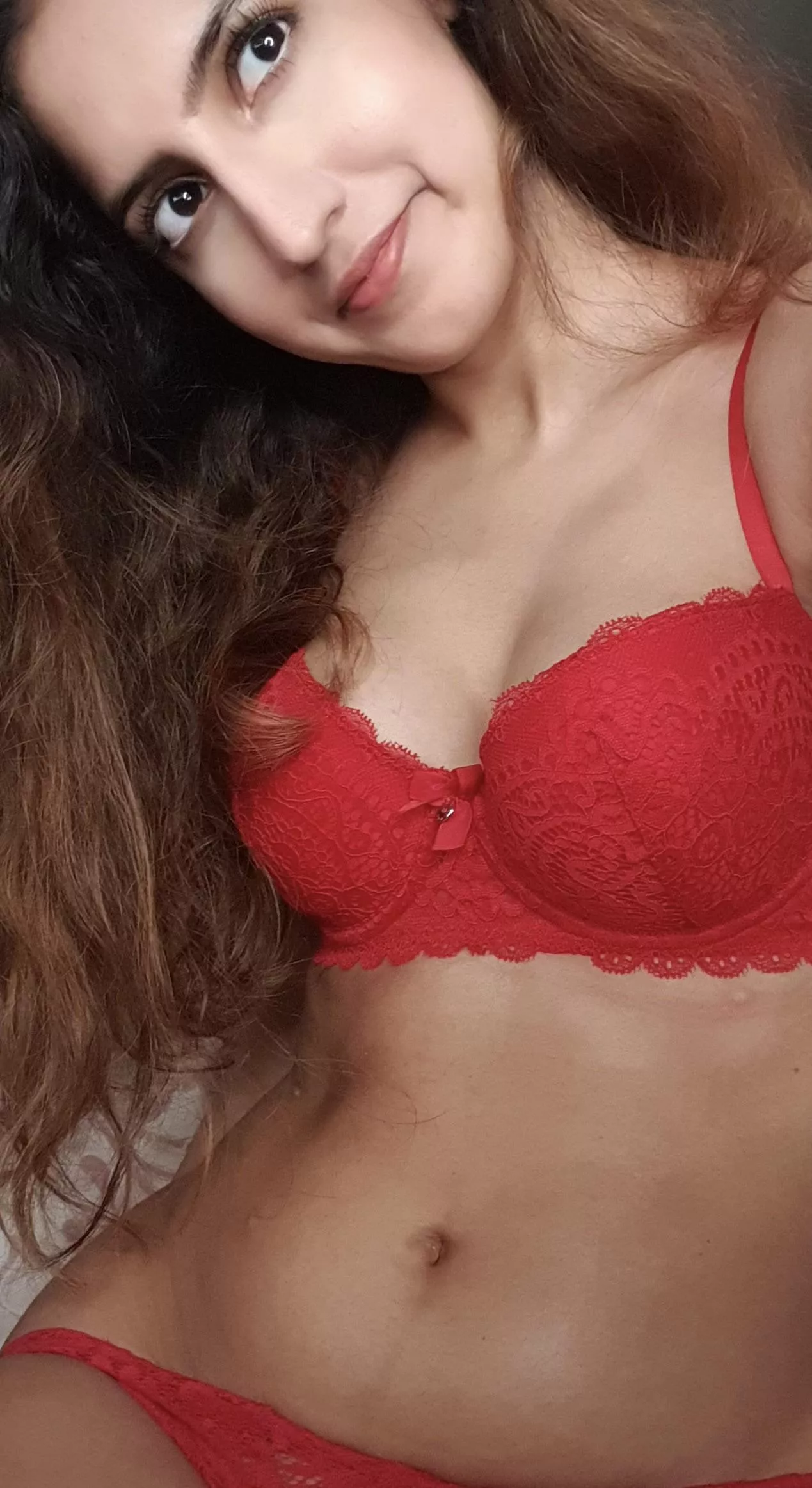 Does red suit me? 🤭