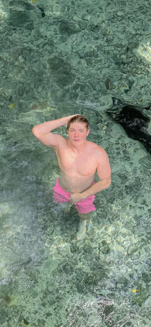 First post on Reddit post vacay🫢