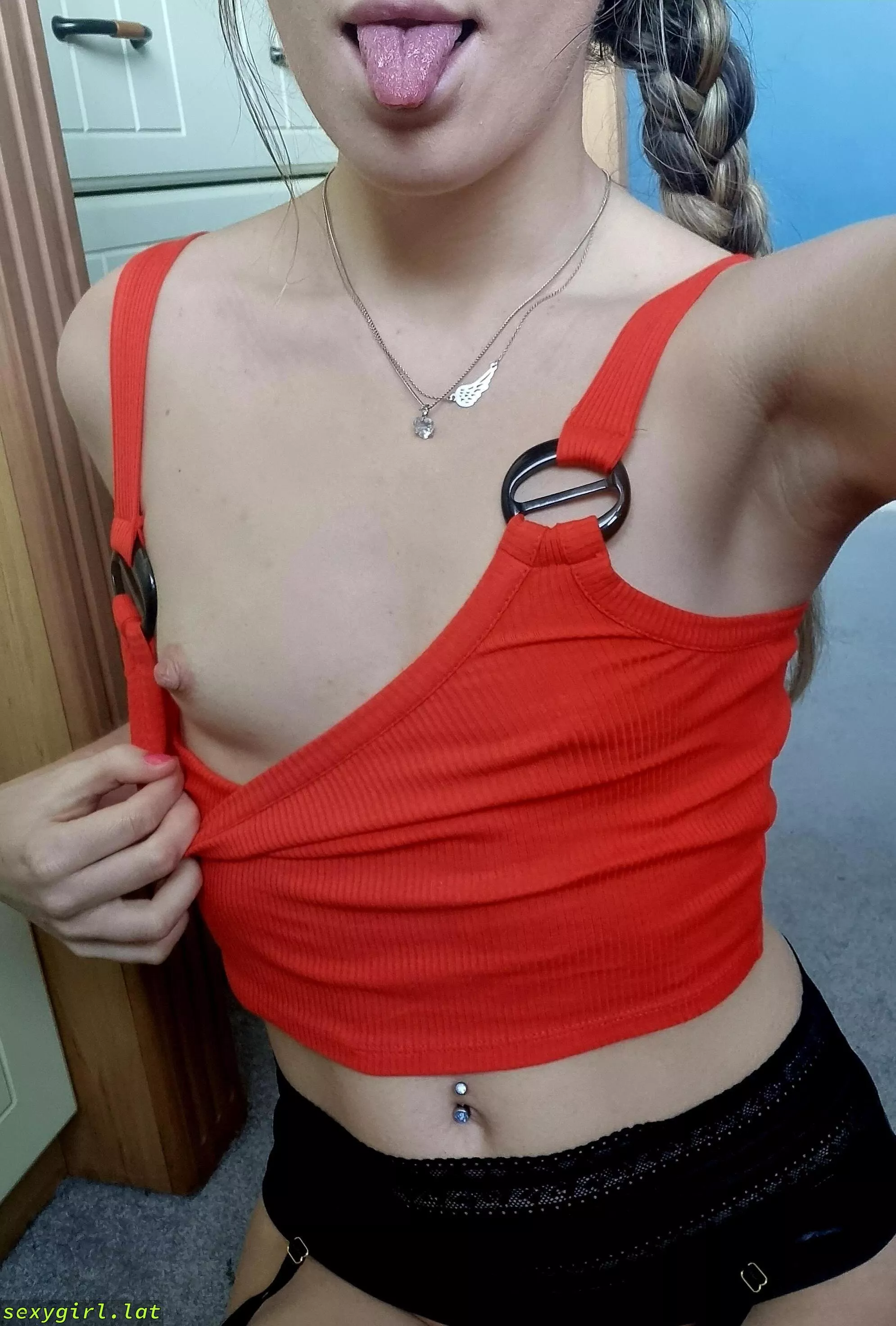 Flat as fuck still sexy as fuck, isn't it..