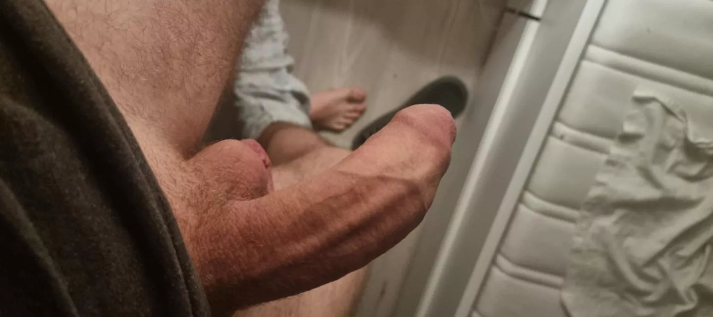 Get on your knees and say hii