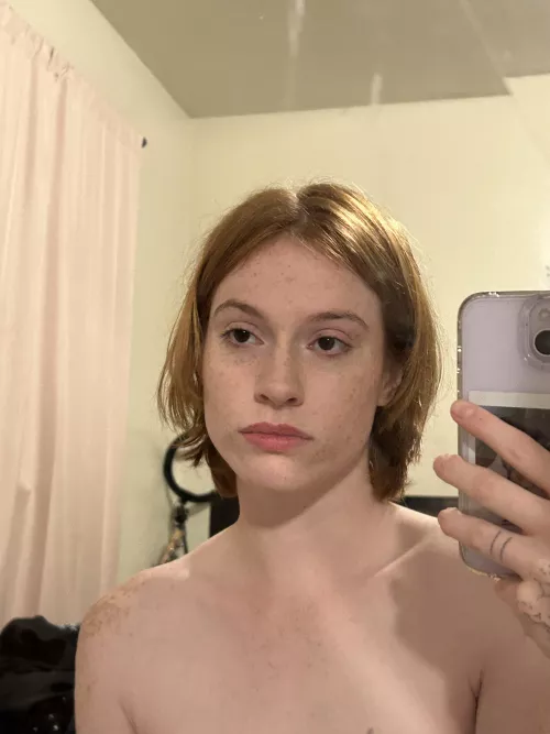 growing my hair out :3