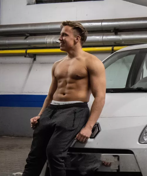 Have a nice evening. Let's start jerking off🙈❤️