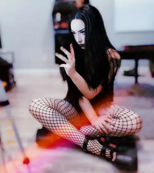 Hit a arrow for now for instant surprise and humiliation task ! 😈