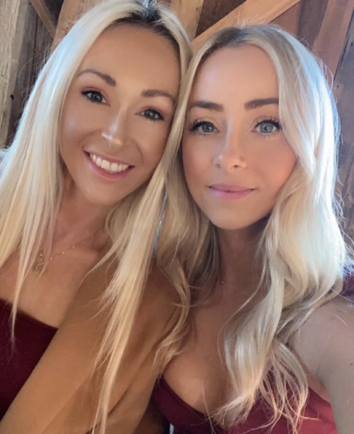 Hot blondes