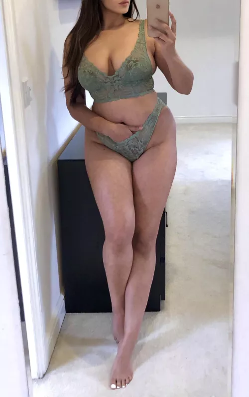 Hourglass with extra minutes...⌛️ British Punjabi a Indian