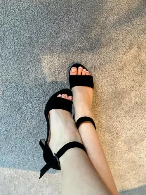 How is the highheels colour for you?