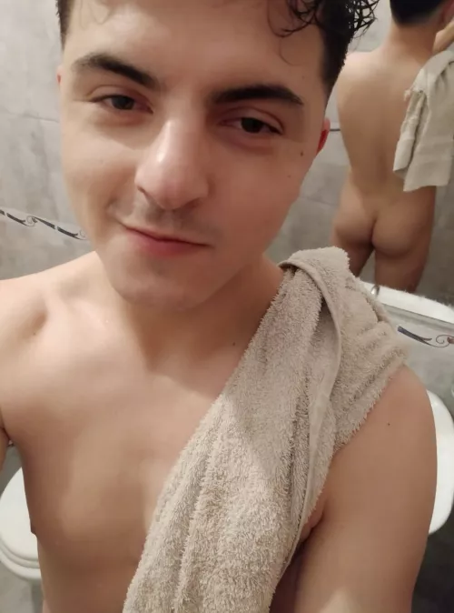 I want a shower partner.