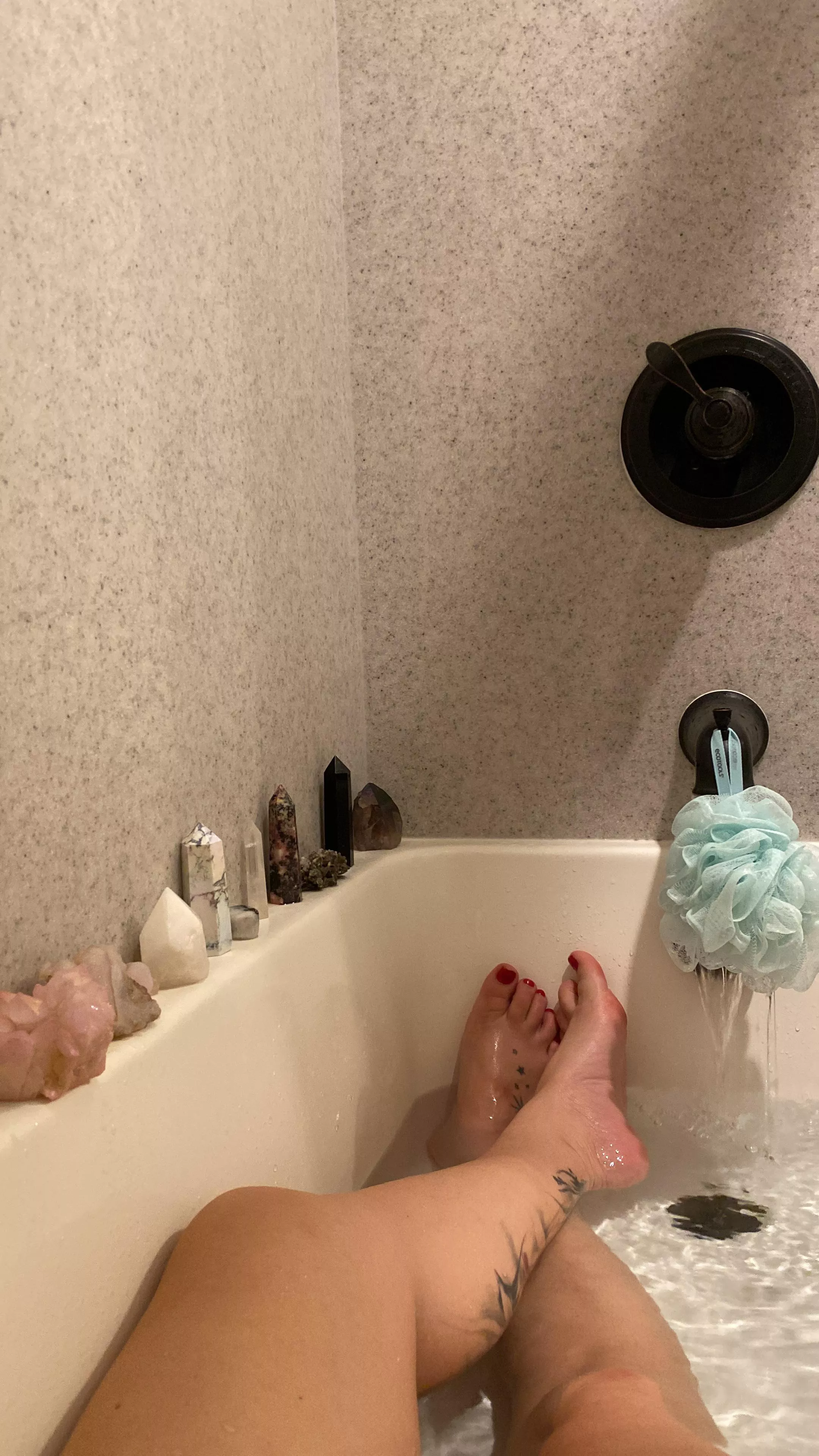 I’ll be going live daily! Watch my naked yoga practice and so much more … join in … if you dare 😜 or just watch! I’ll help you find your favorite pose 😈