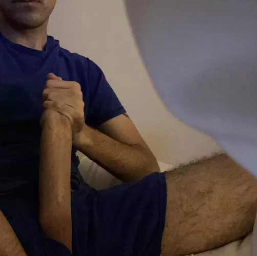 i'm blue if i was green i would die 🎶