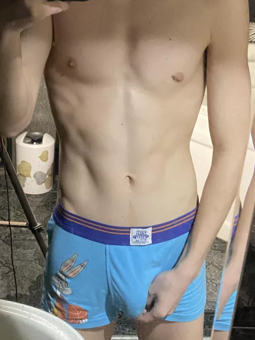 i’m russia sport boy with big dick. need handsome boy with big dick for trade dm me