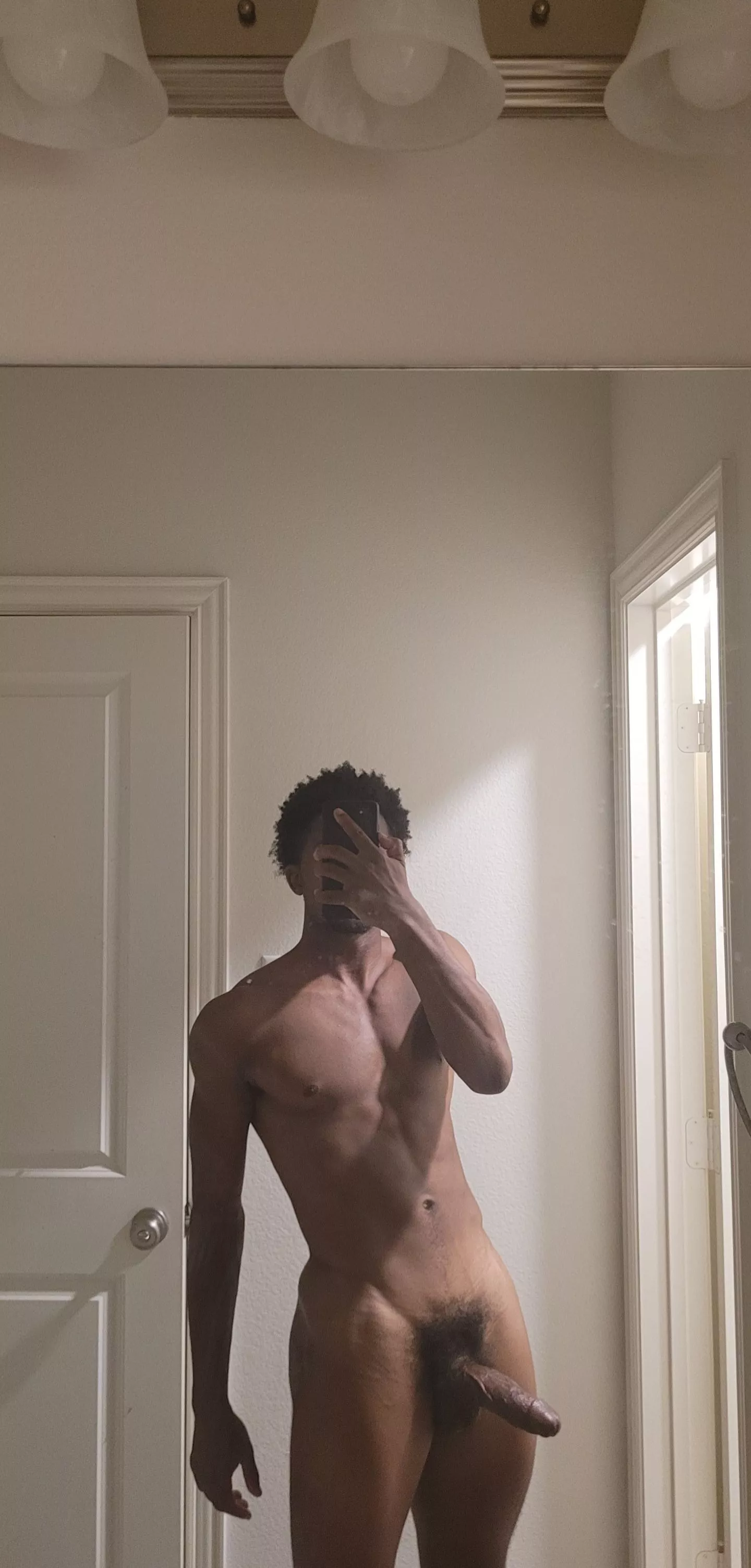 Into fit young white boys send pic for snap