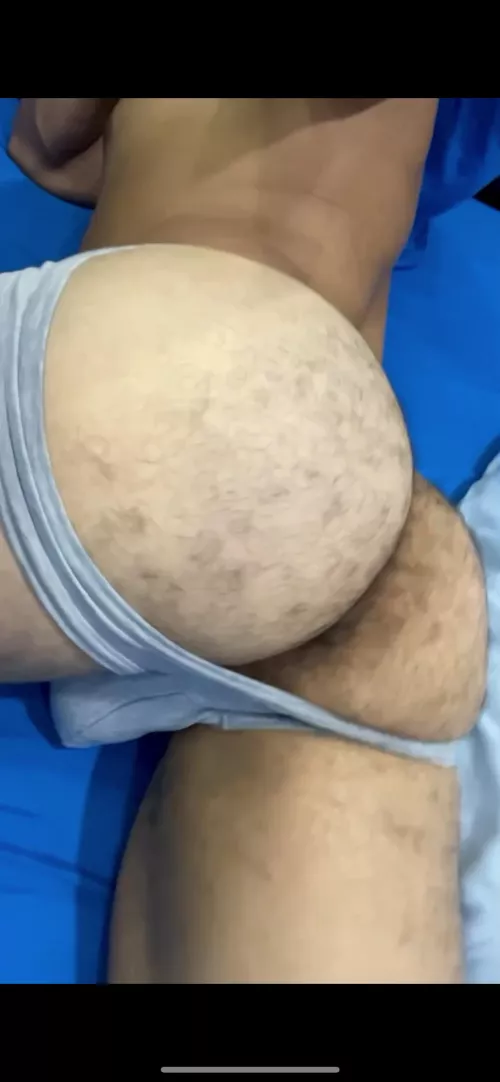 It's my first time wearing a jockstrap, how do you think it fits me?