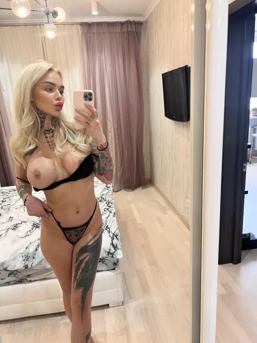 My titties look so pretty