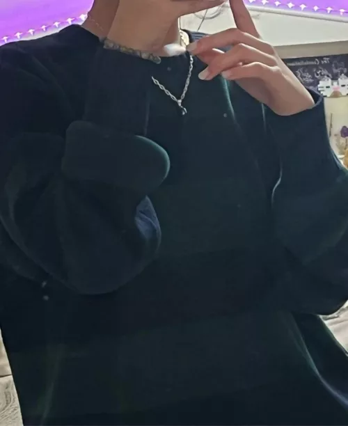 Sending nudes to whoever beats my boyfriend