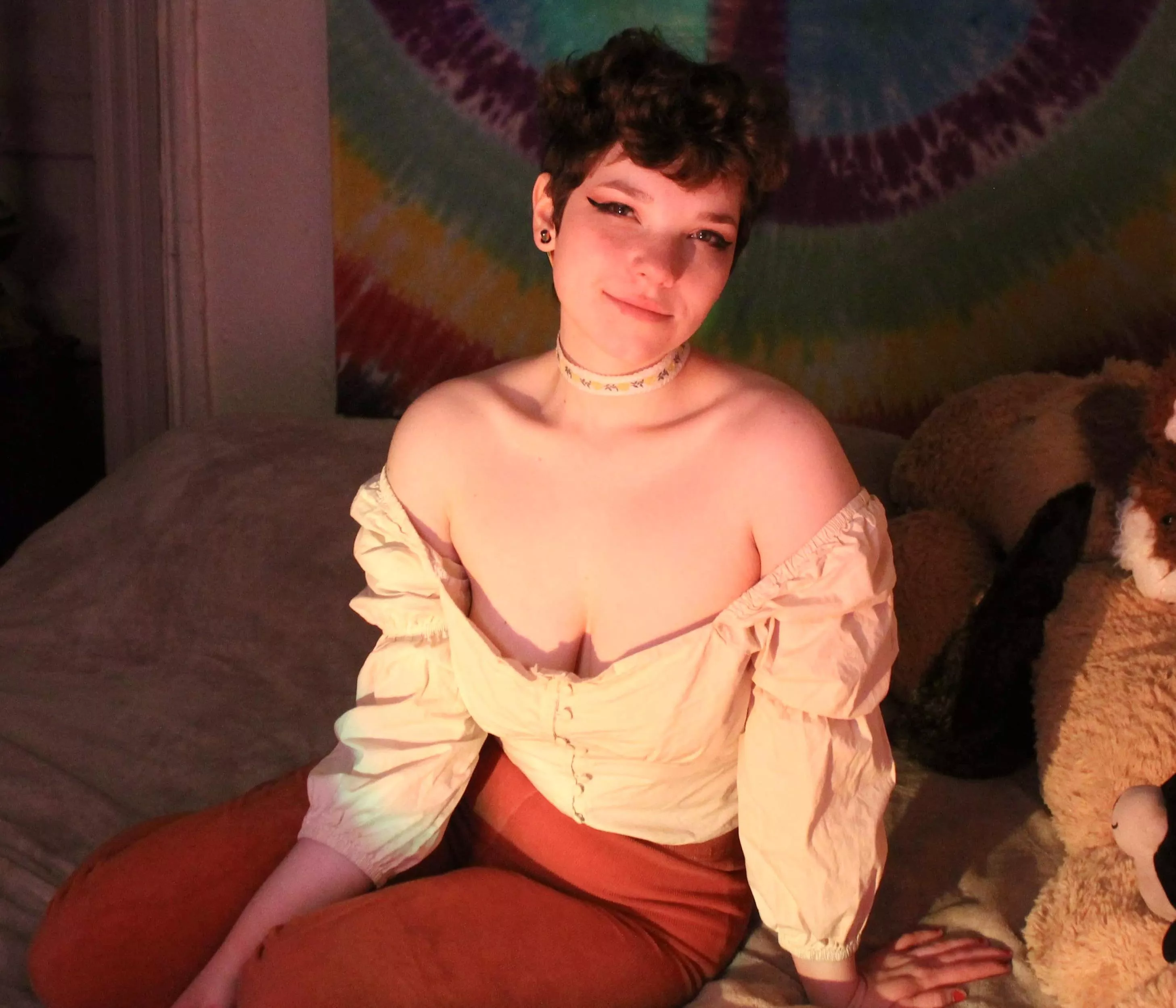 Short hair and easy access top 😉