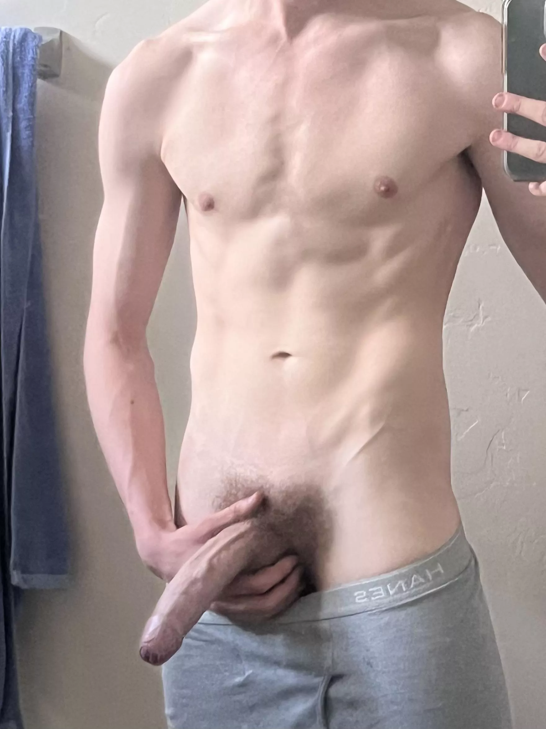 Suck me till im hard and ill fuck you till you cant walk 😏