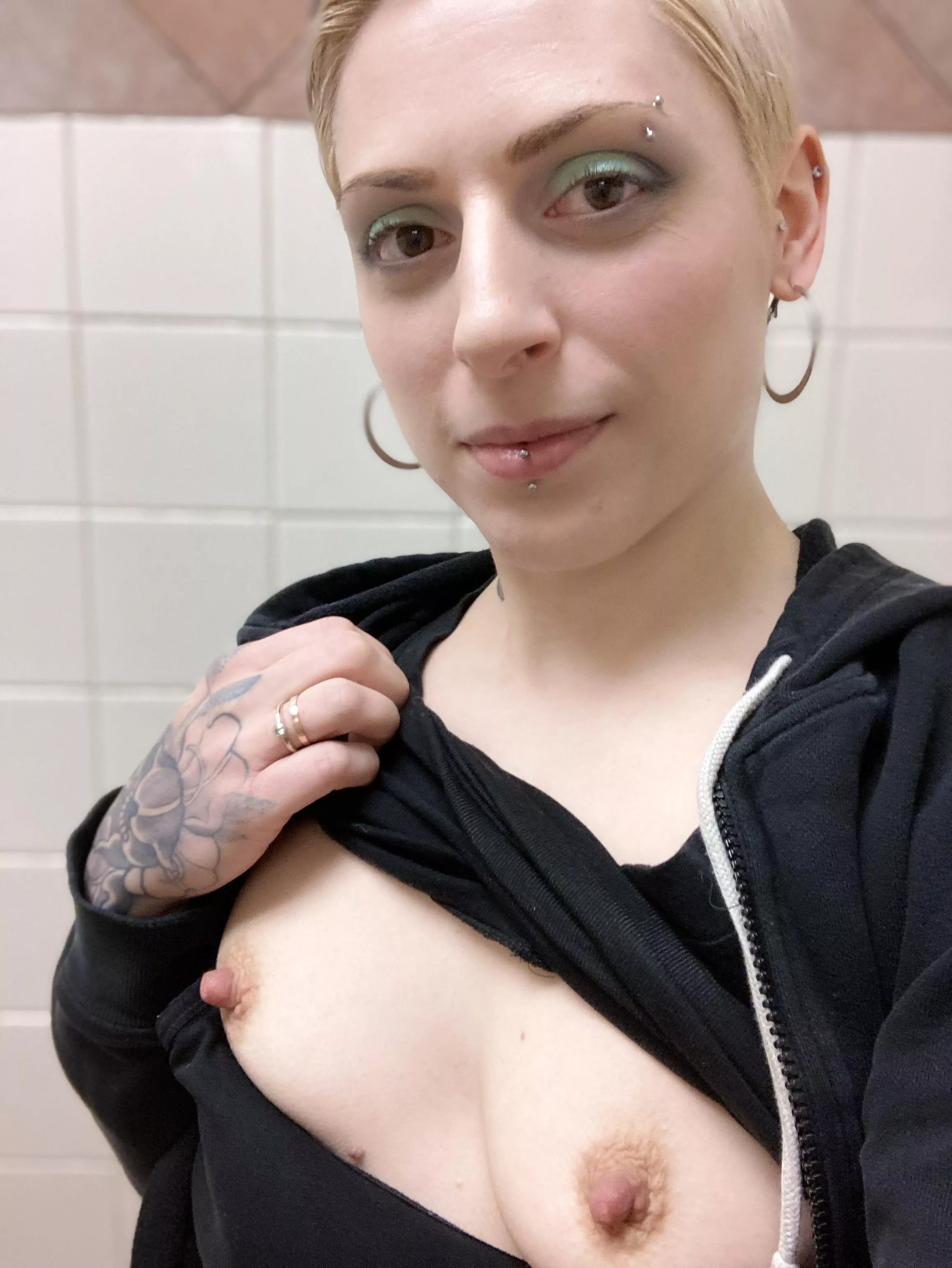 They barely grew, but at least they’ll never give me back problems 😂