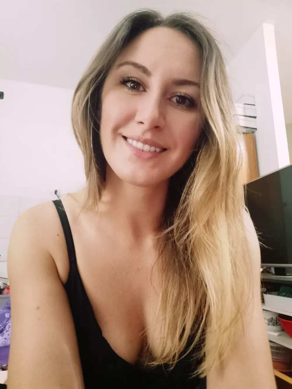 What cup do you think my tits are?